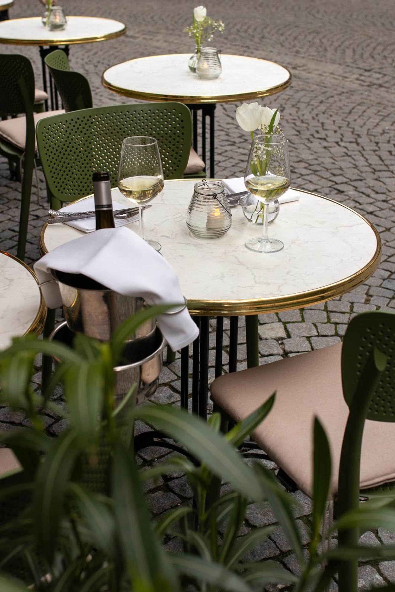Le Virage Bistro En Hotel マーストリヒト エクステリア 写真